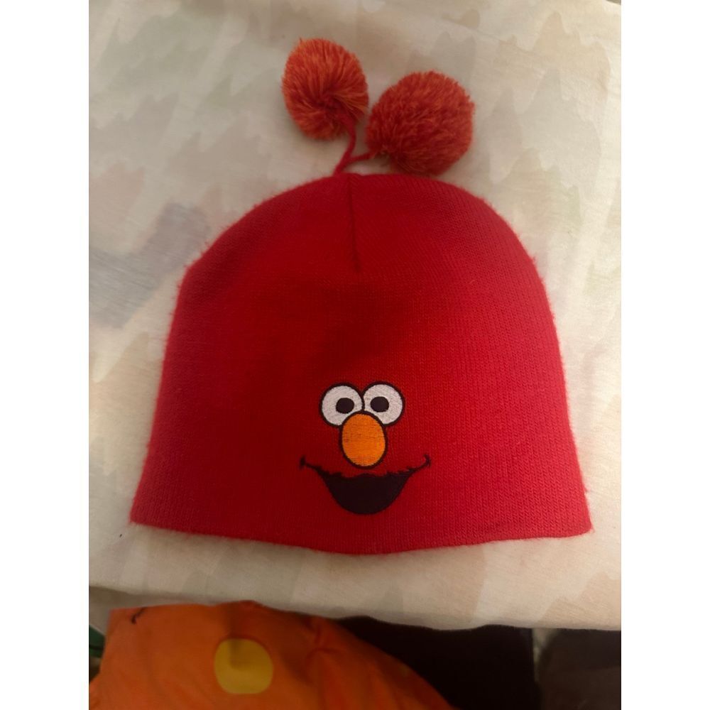 Elmo Beanie